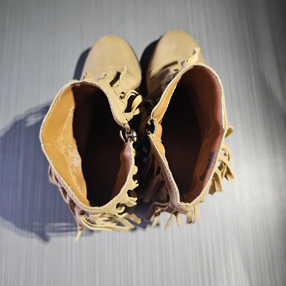 Bare Traps Missy Tan Suede Ankle Boots Fringe Girls Size‎ 3.5 (EUR 34.5) EUC